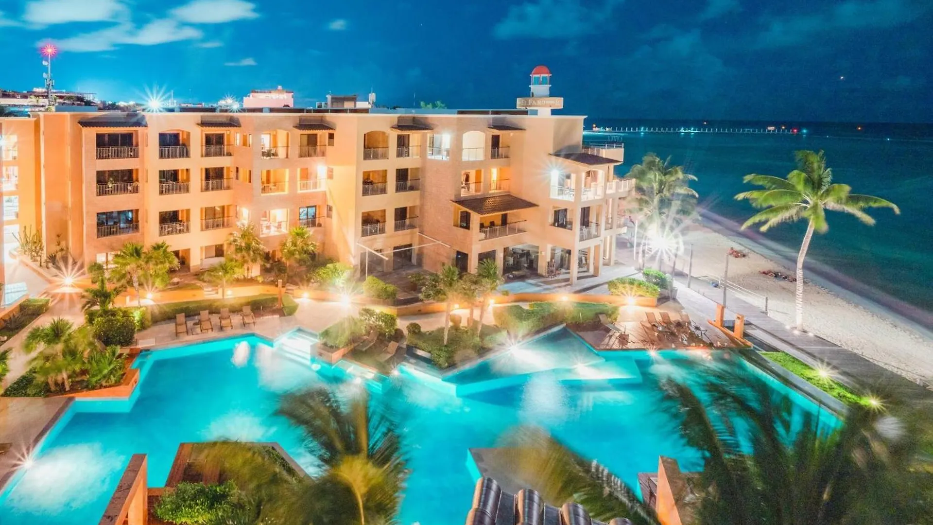 Nyaraló Condo Surf 408 - Beachfront Stunning Ocean View Penthouse - At El Faro Condo Playa del Carmen Mexikó